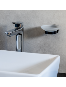 Porte-savon mural DARK en laiton noir et en verre DARK 11cm x 5,5cm x 12,9cm Porte-savon mural DARK en laiton noir et en verre DARK 11cm x 5,5cm x 12,9cm