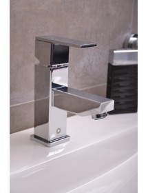 Mitigeur lavabo LOIRA en laiton chromé