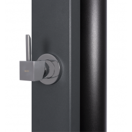 Douche de piscine solaire SQUARE gris anthracite avec rince pieds 40L