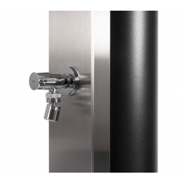 Douche de jardin solaire PULSATE en acier inoxydable avec rince pieds 40L