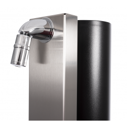 Douche de piscine solaire ULTIMATE en acier rince pieds temporisé 40L